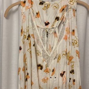 lace and floral detailed summer top